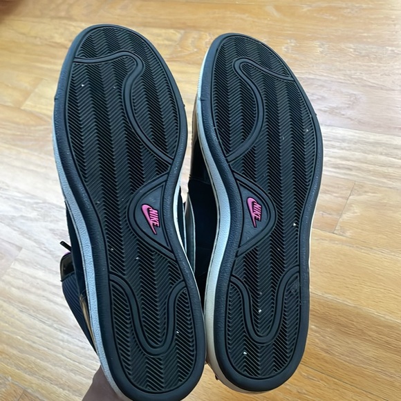 Size 11 - Nike Terminator Hi Black, Club Pink, Metallic Silver, White like new - Picture 6 of 12